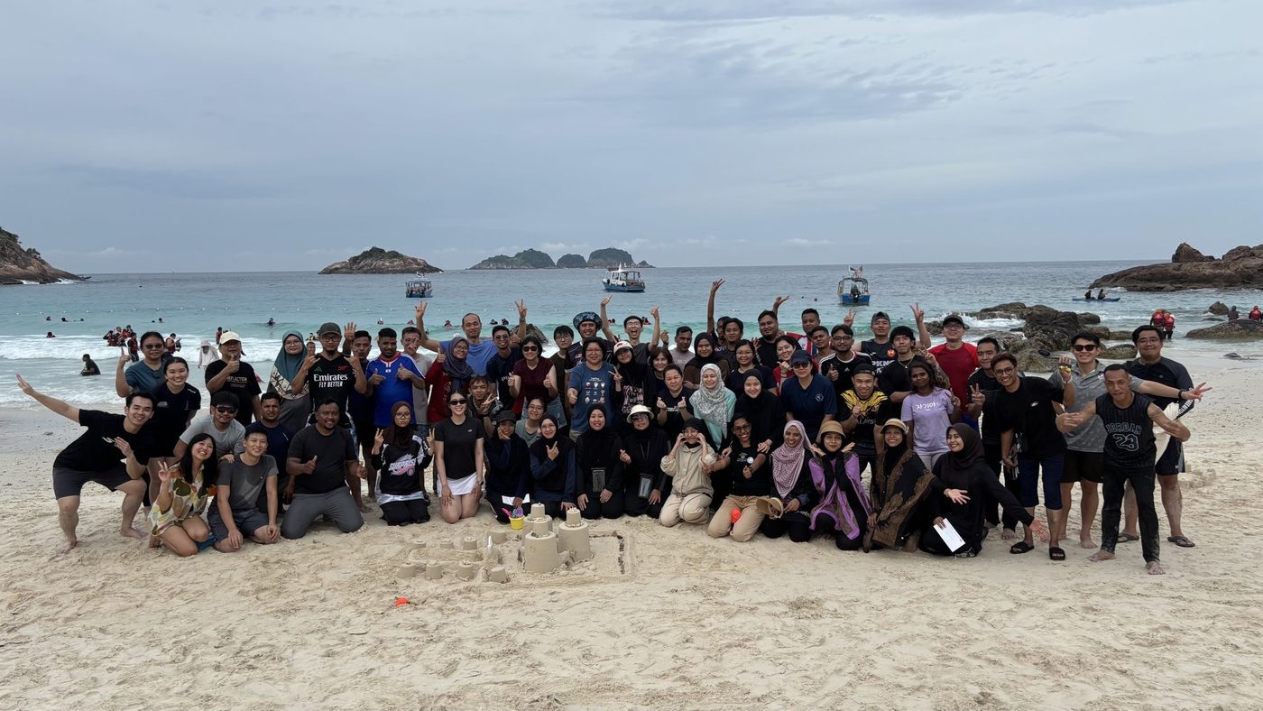 The Range Pharma team together on a company trip to Redang